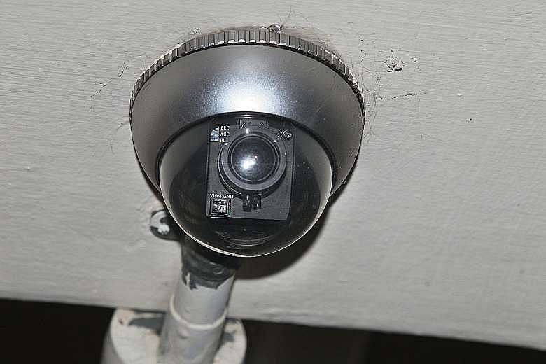 Install cctv sale outside hdb flat