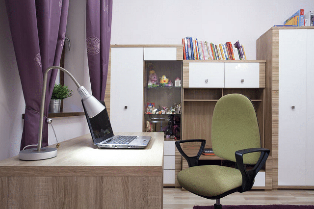 Dos and don'ts for choosing your child's study desk - Home & Decor Singapore