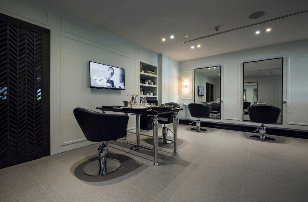 Check Out Luxury Italian Hair Salon In Fullerton Hotel Home