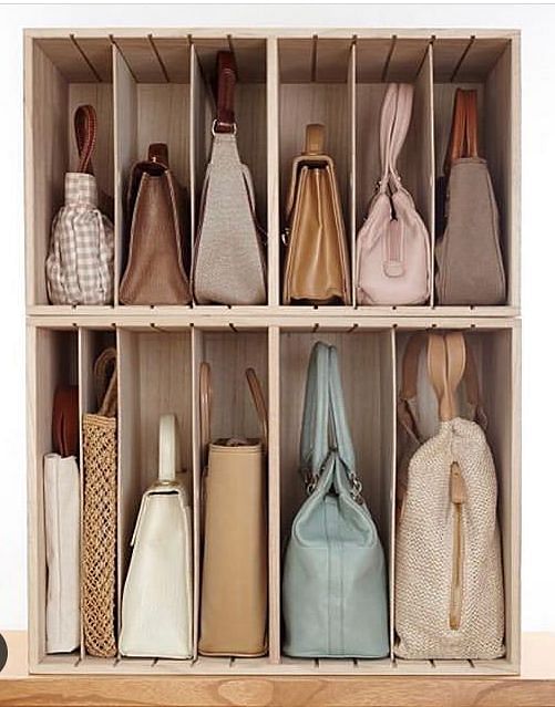 Designer Bag Display Shelves Design Ideas