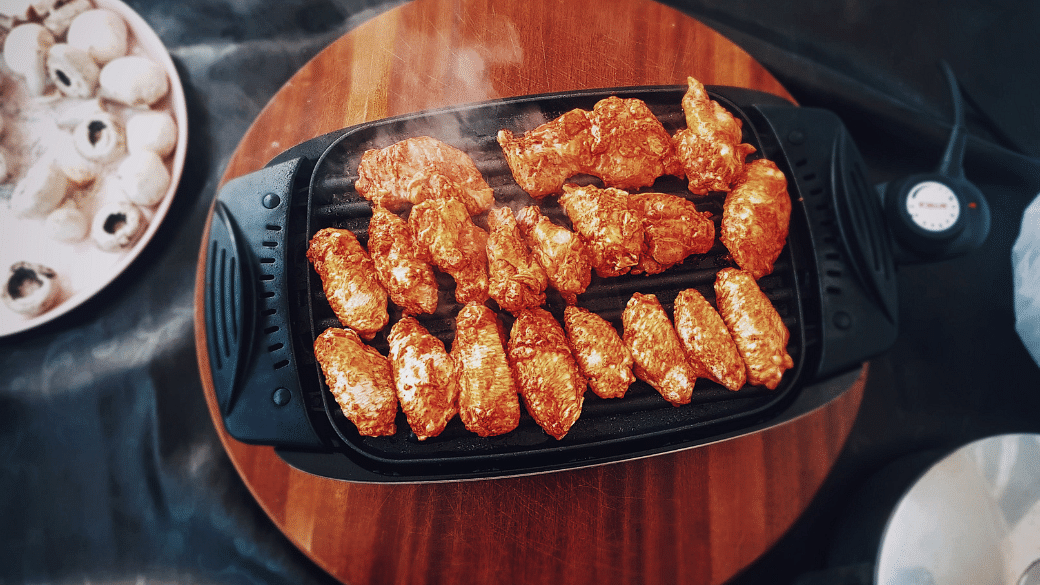 Indoor Smokeless Grills You Can Use To BBQ When It's Cold Outside